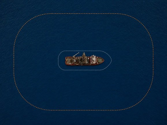 Top-down comparison of conventional ship crane reach and extended Drone Lyne reach