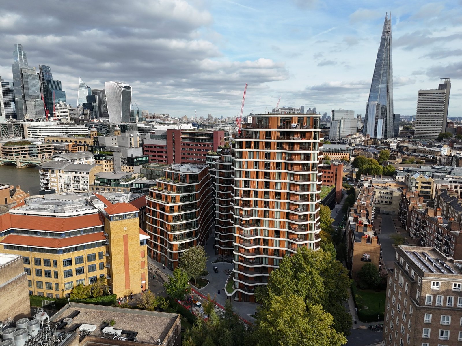 Aerial photograph of Triptych Bankside within the London skyline